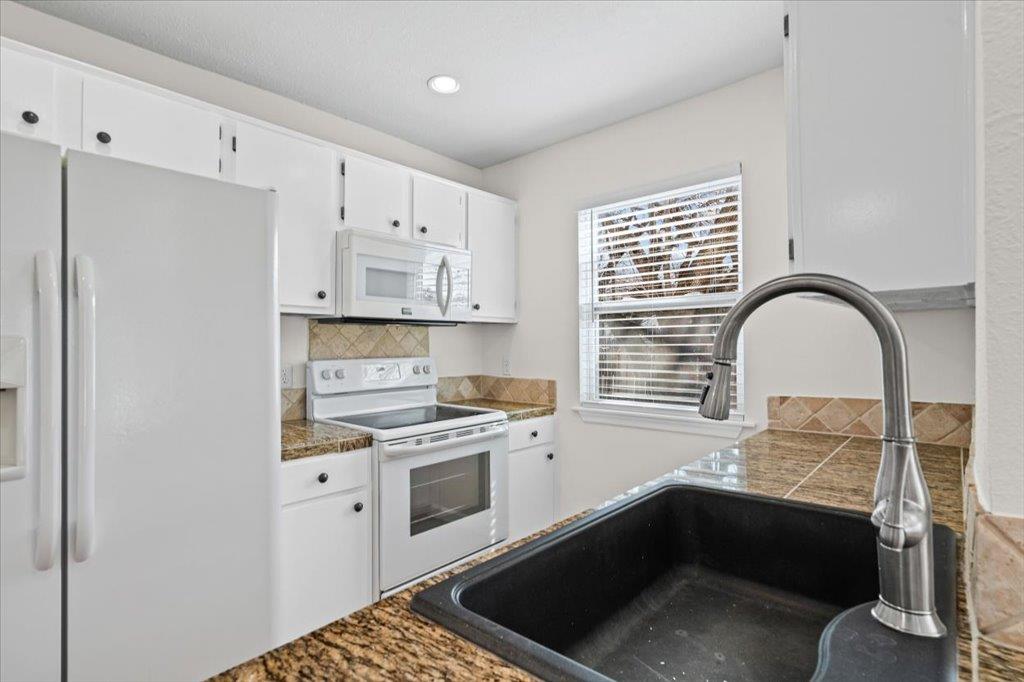 303 Fantail Loop # A