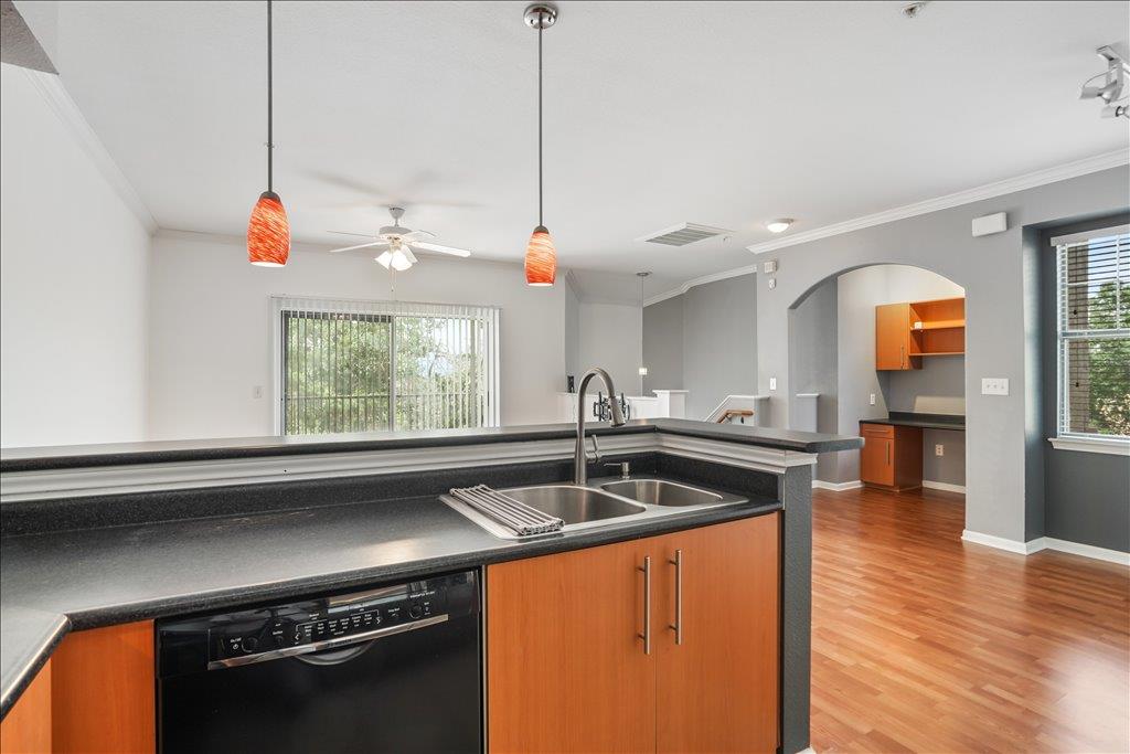 11203 Ranch Road 2222 # 305