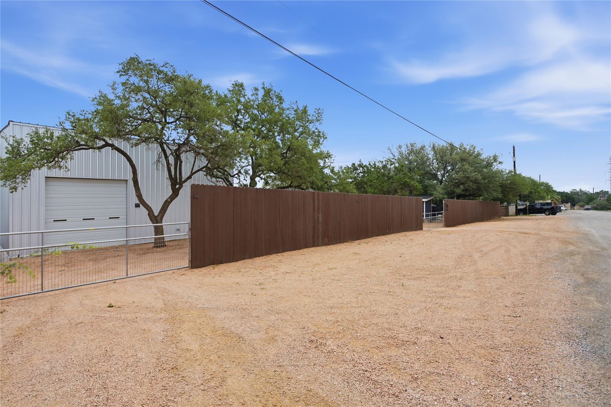 15200 Storm DR
