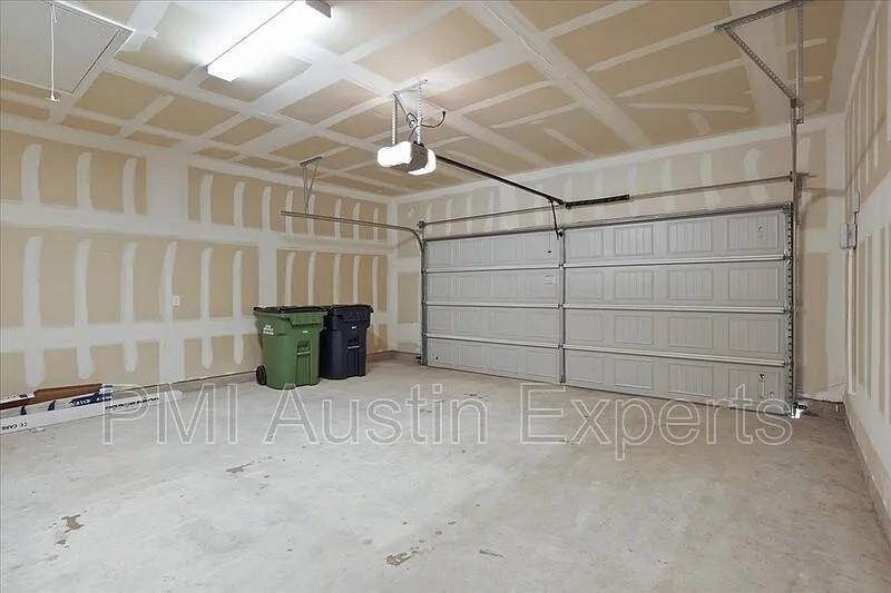 405 Coba ST