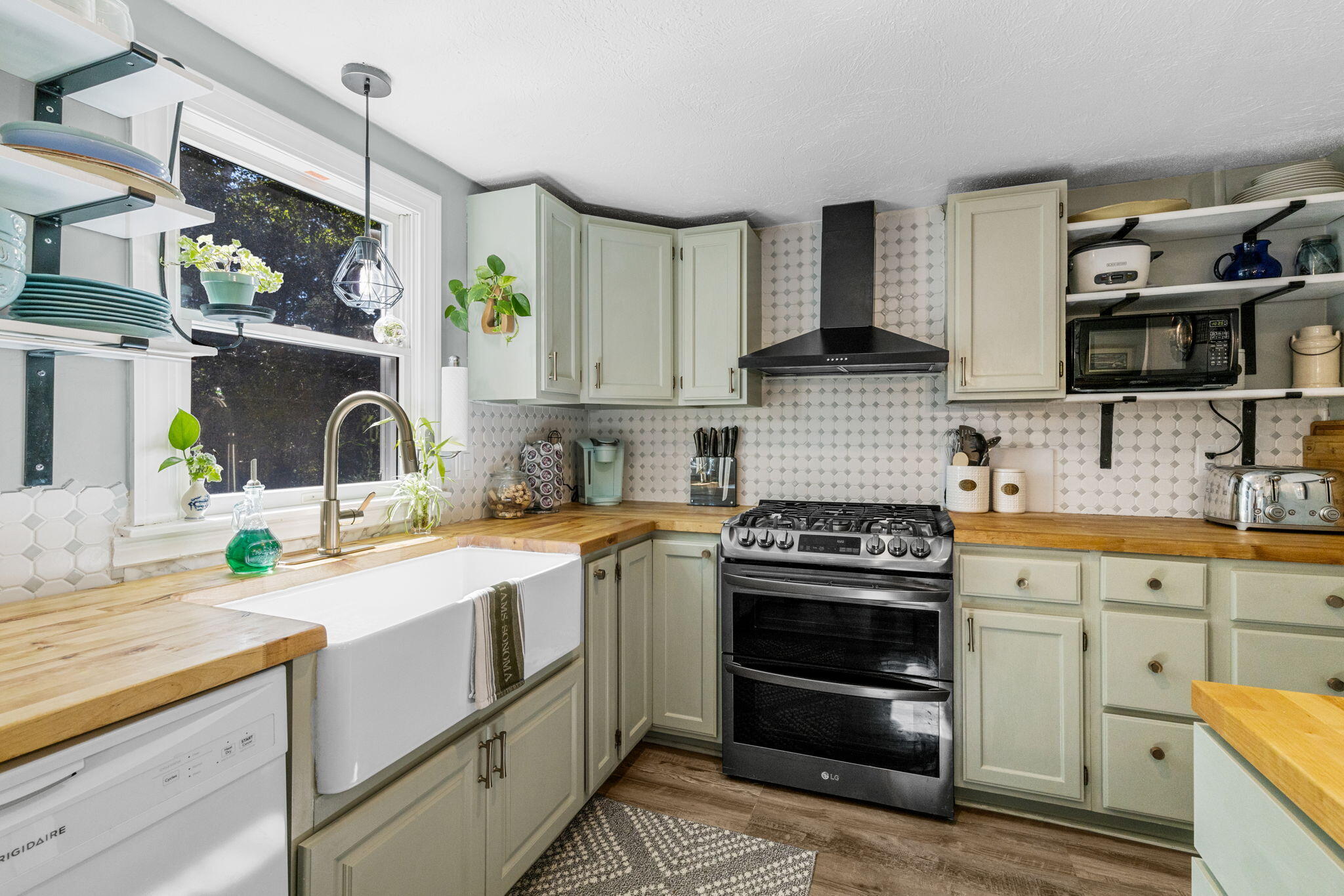 61 Branch Terrace, Marstons Mills