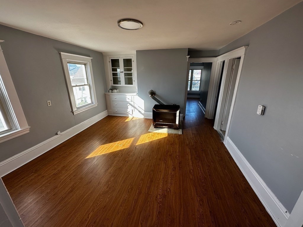 10 - 12 Bourne St # 3