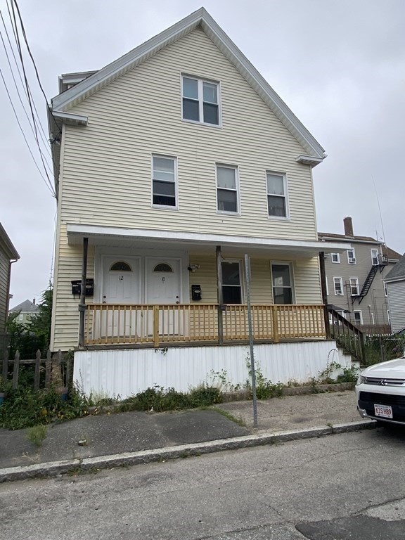 10 - 12 Bourne St # 3