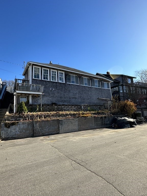 10 Green St