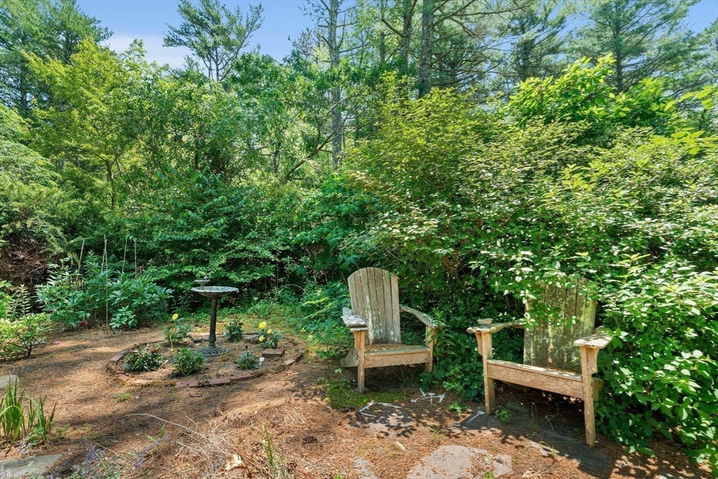 178 Halfway Pond Rd