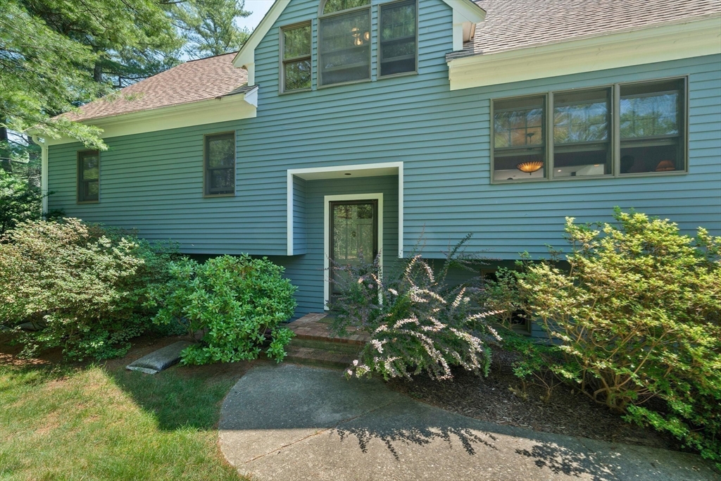 178 Halfway Pond Rd