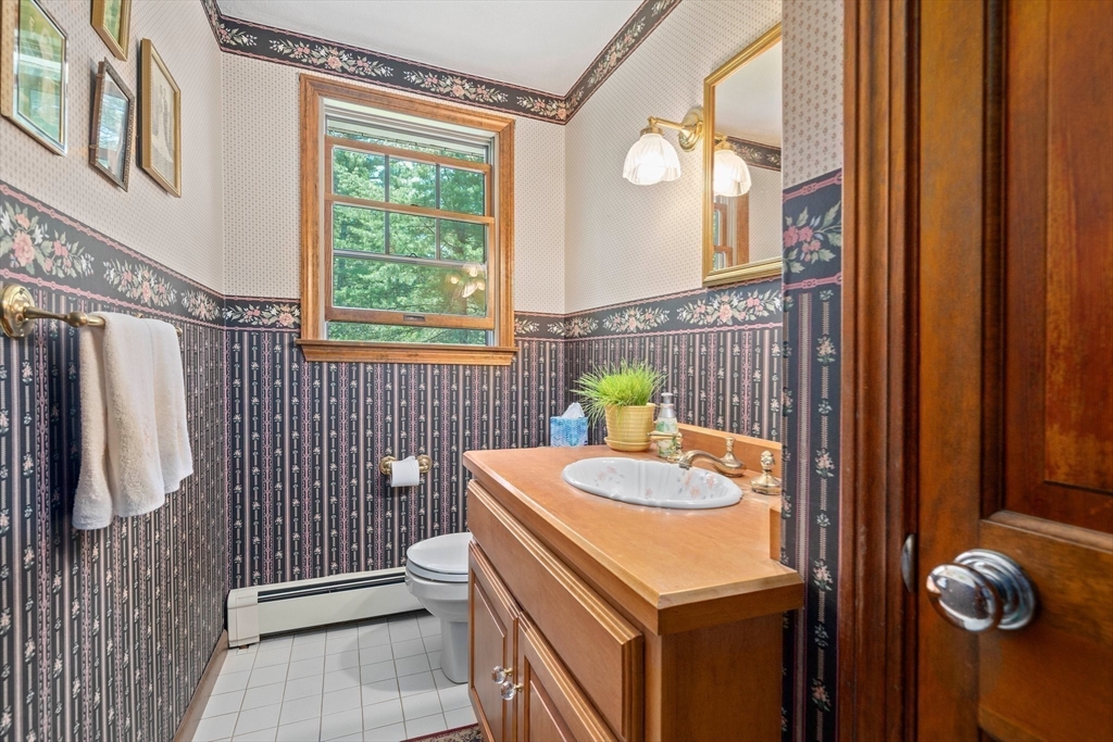 178 Halfway Pond Rd