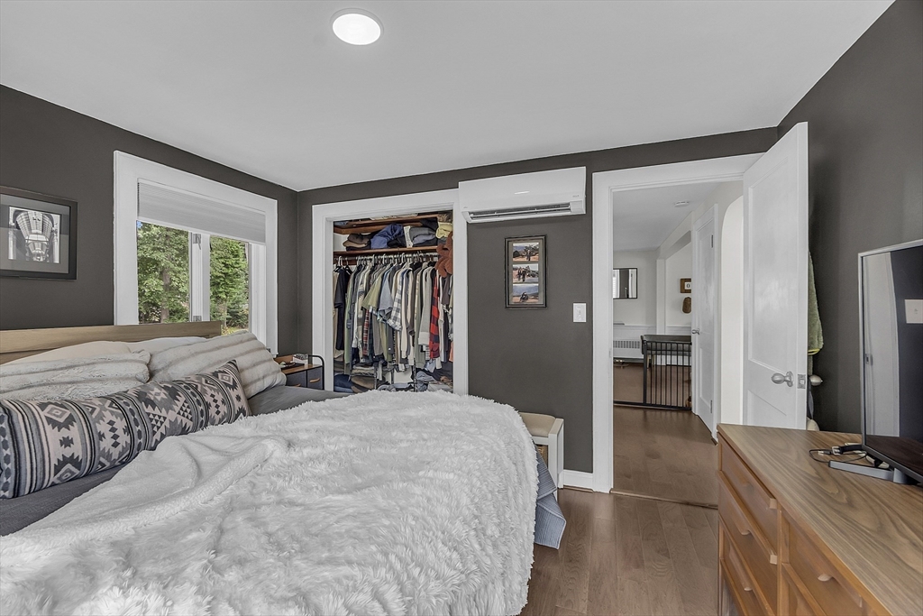 13 Oak St