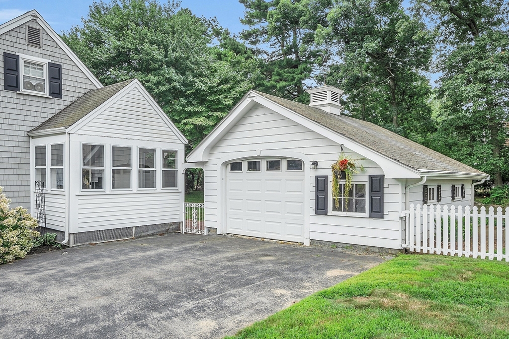 13 Oak St