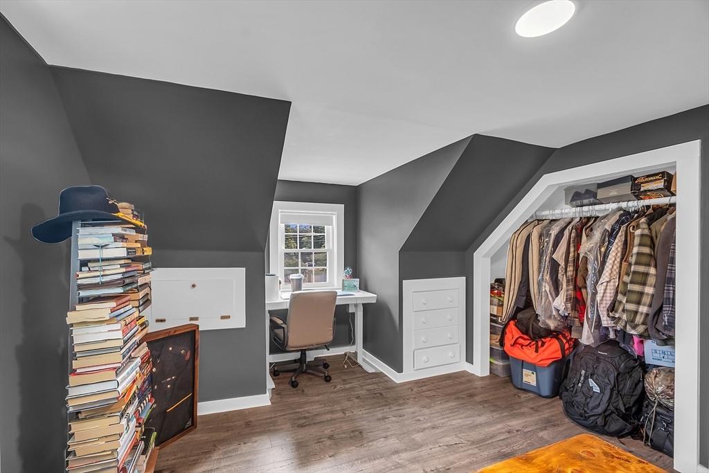 13 Oak St