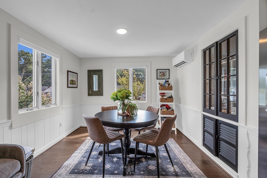 13 Oak St