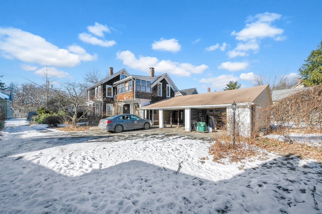 185 Davis St