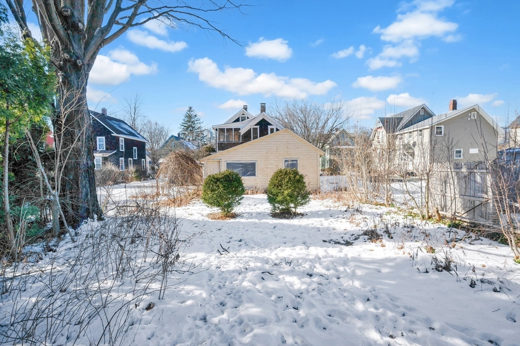185 Davis St