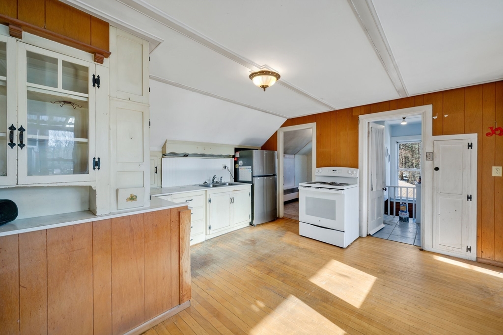 185 Davis St