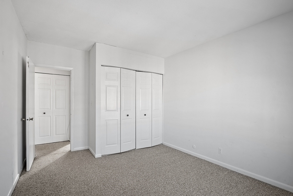 170 Lake Shore Rd # 4