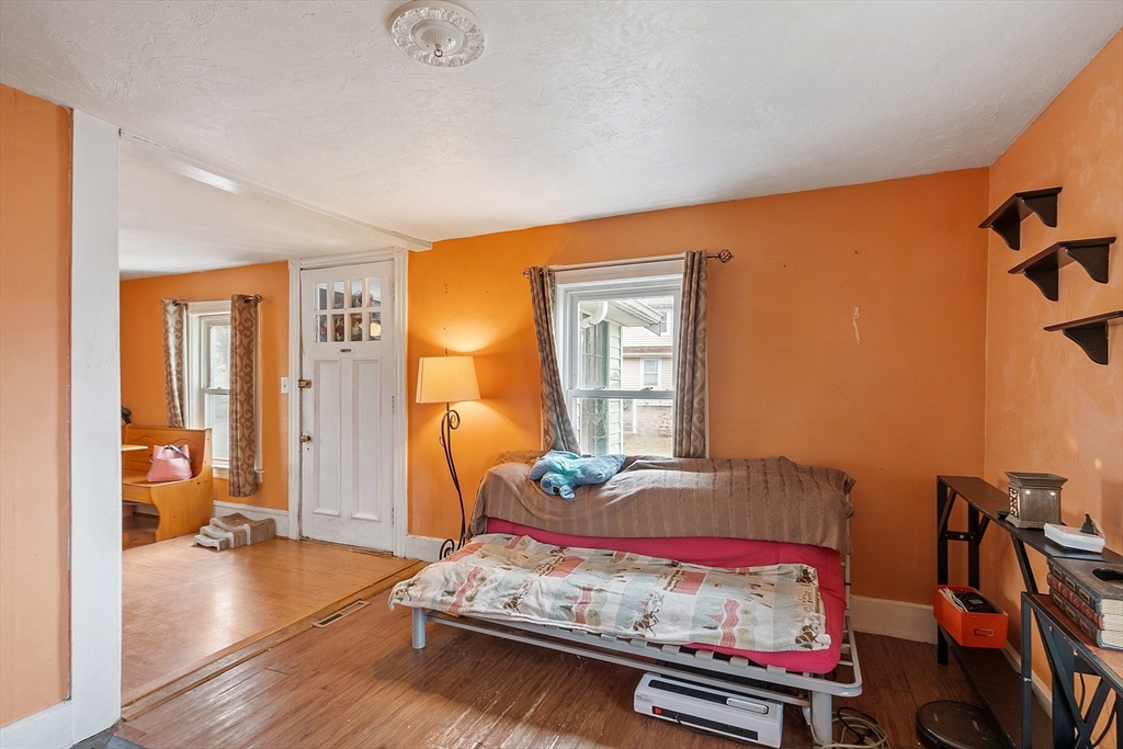7 Somerville Ave