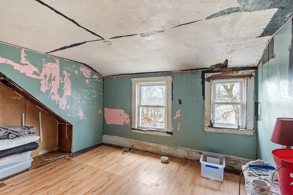7 Somerville Ave