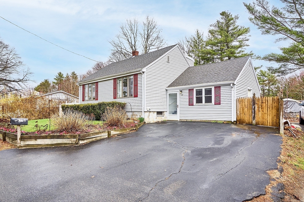 182 Pond St