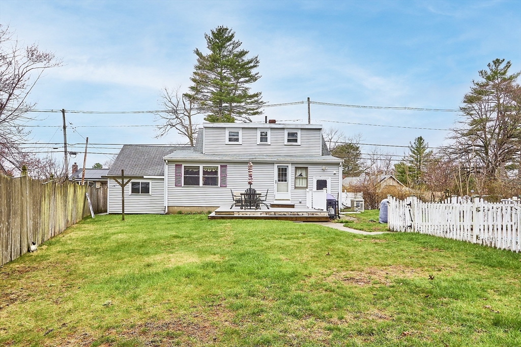 182 Pond St