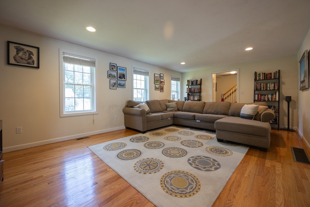22 Hartley Ave