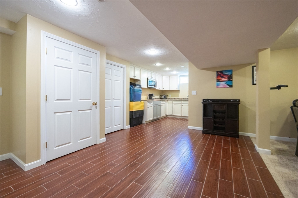 22 Hartley Ave