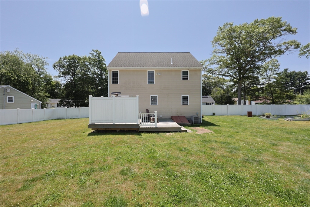 22 Hartley Ave