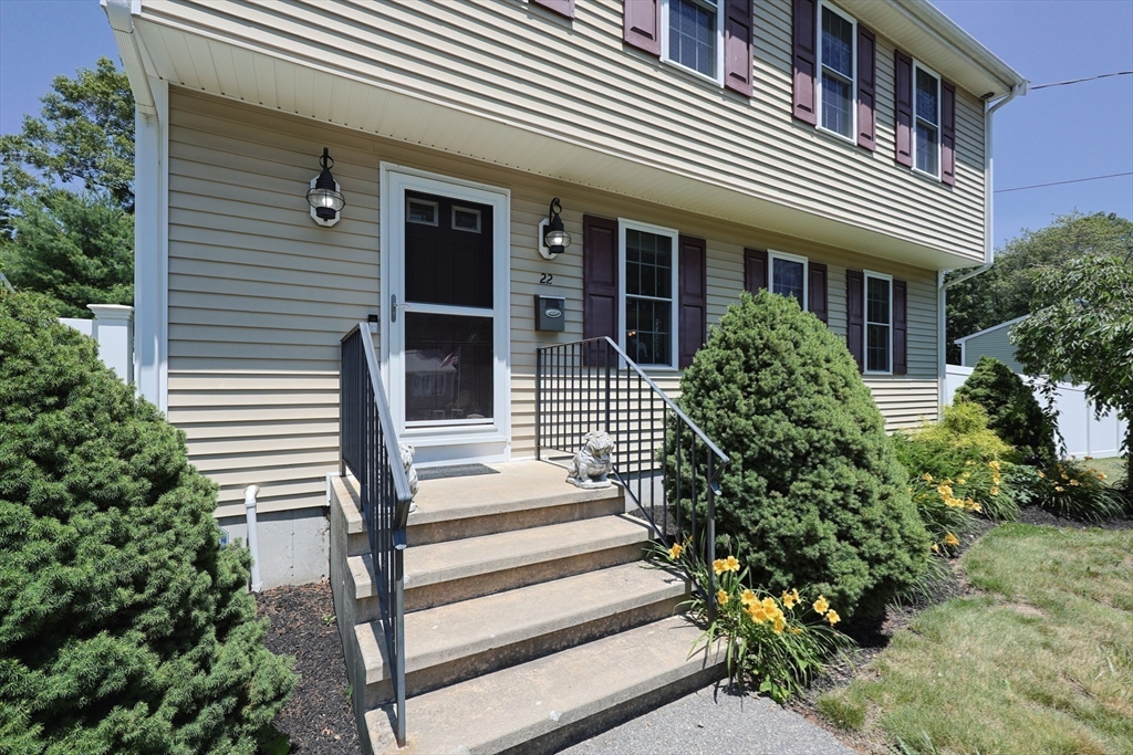 22 Hartley Ave