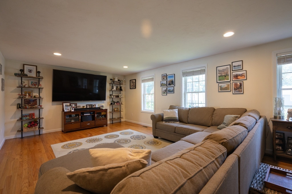 22 Hartley Ave
