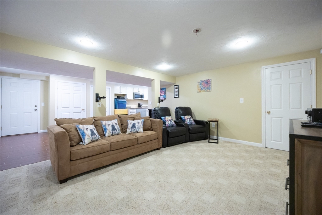 22 Hartley Ave