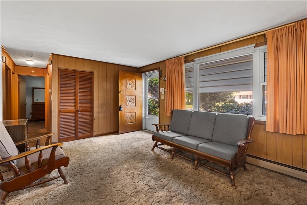 33 Clara Rd