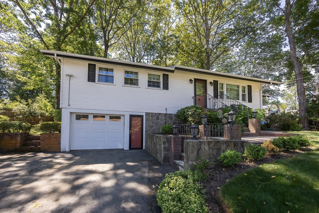21 Trinity Dr
