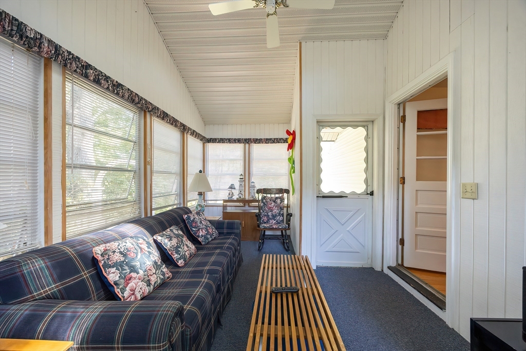 21 Trinity Dr