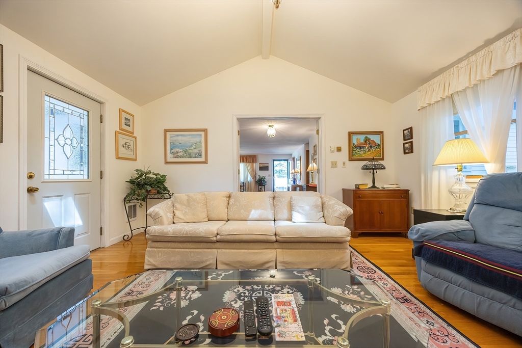 21 Trinity Dr