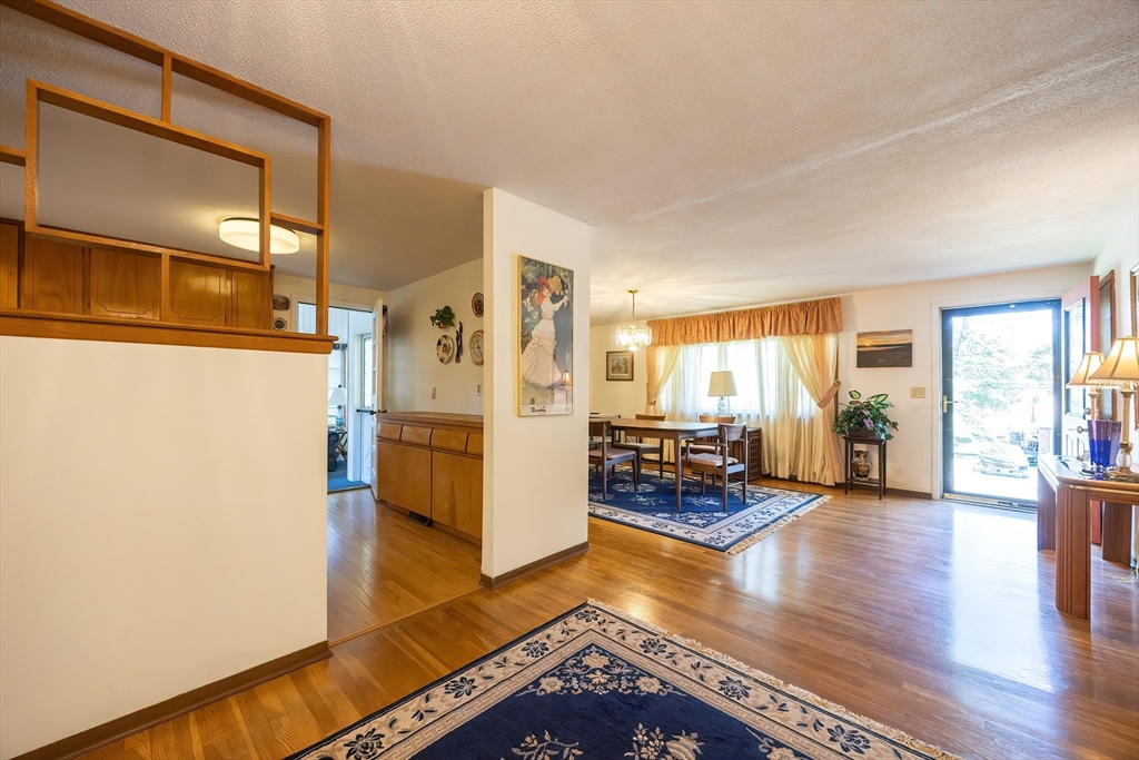21 Trinity Dr
