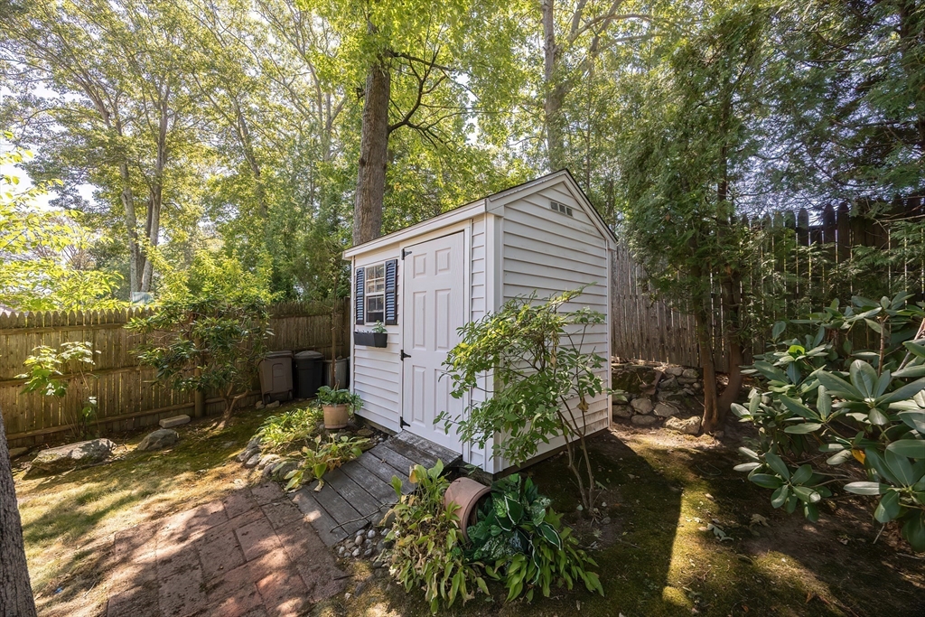 21 Trinity Dr
