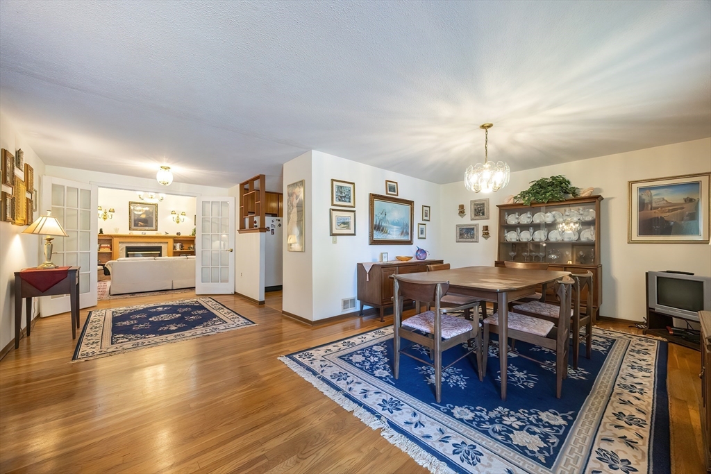 21 Trinity Dr