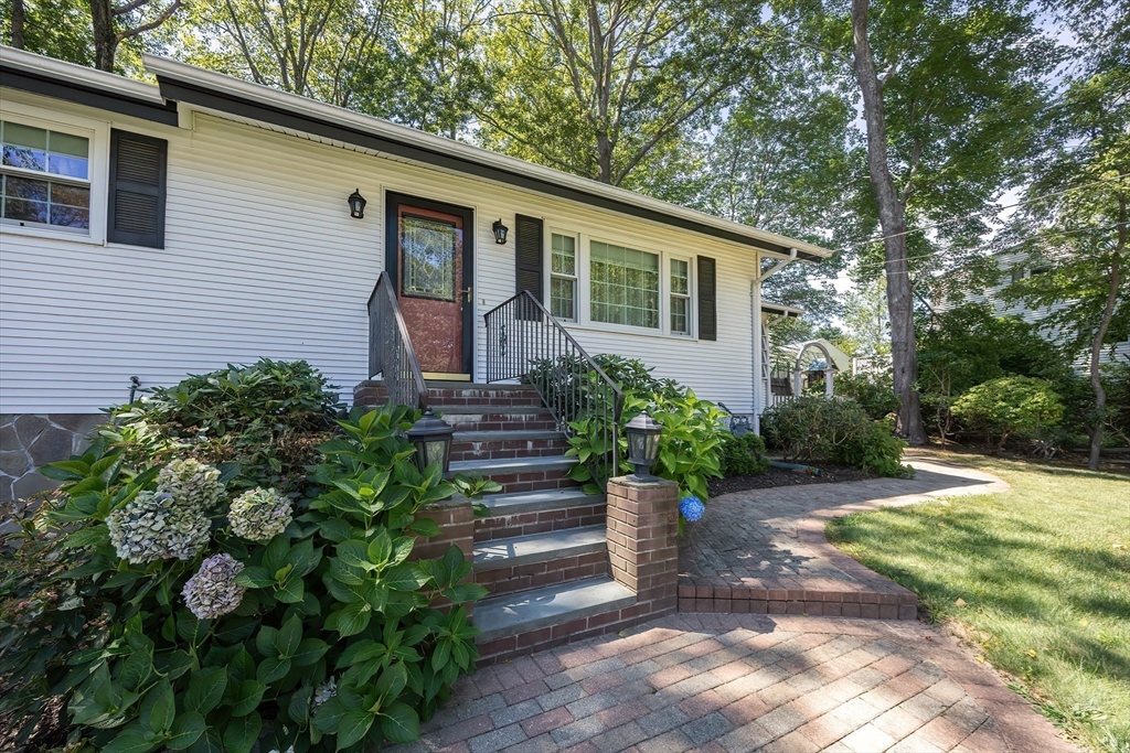 21 Trinity Dr