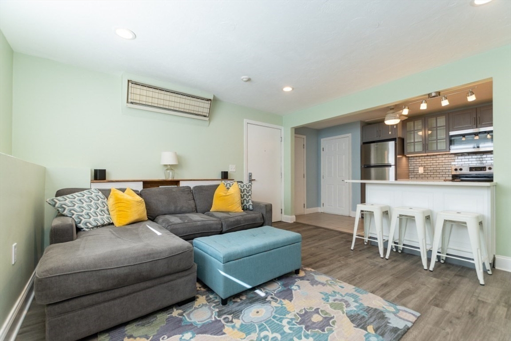21 East St # 1D