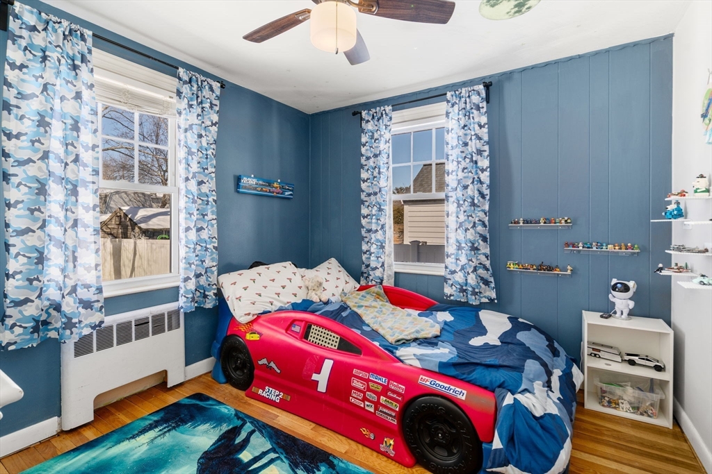 32 Packard Road