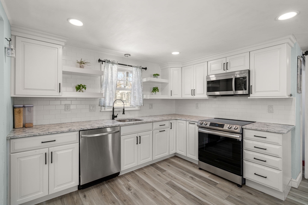 32 Packard Road