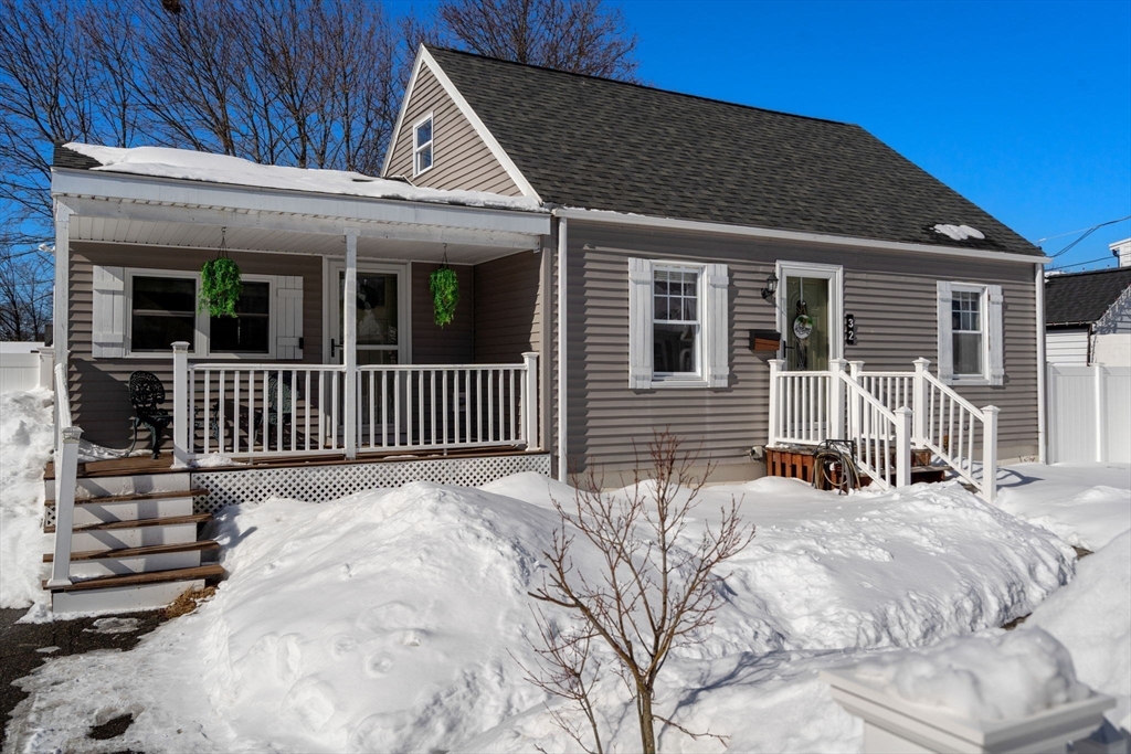 32 Packard Road