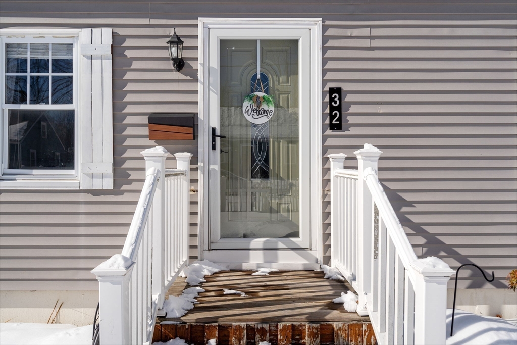 32 Packard Road