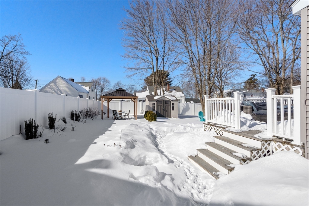 32 Packard Road