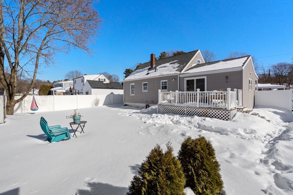 32 Packard Road