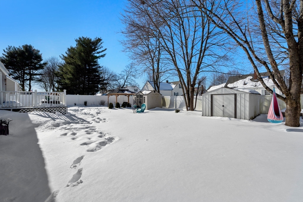 32 Packard Road