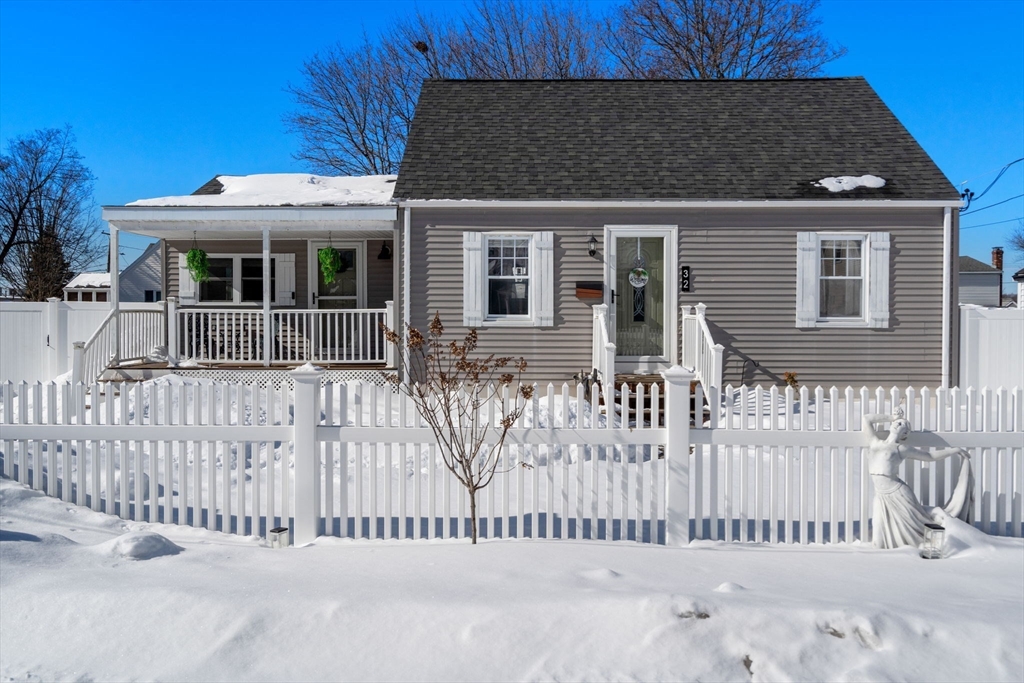 32 Packard Road