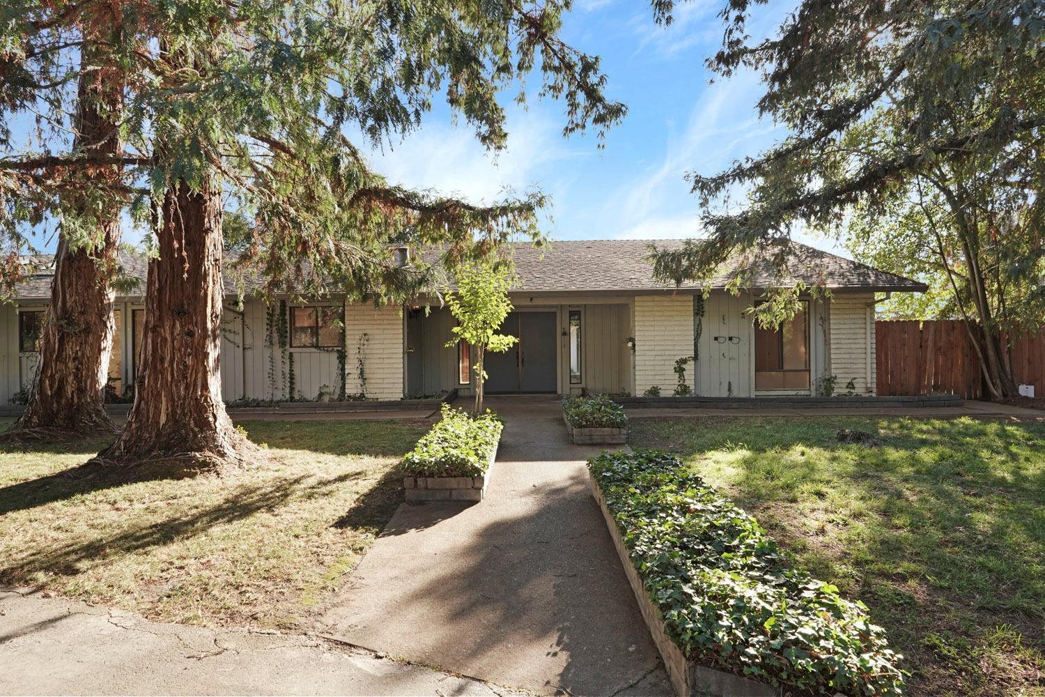 4504 Morada Place