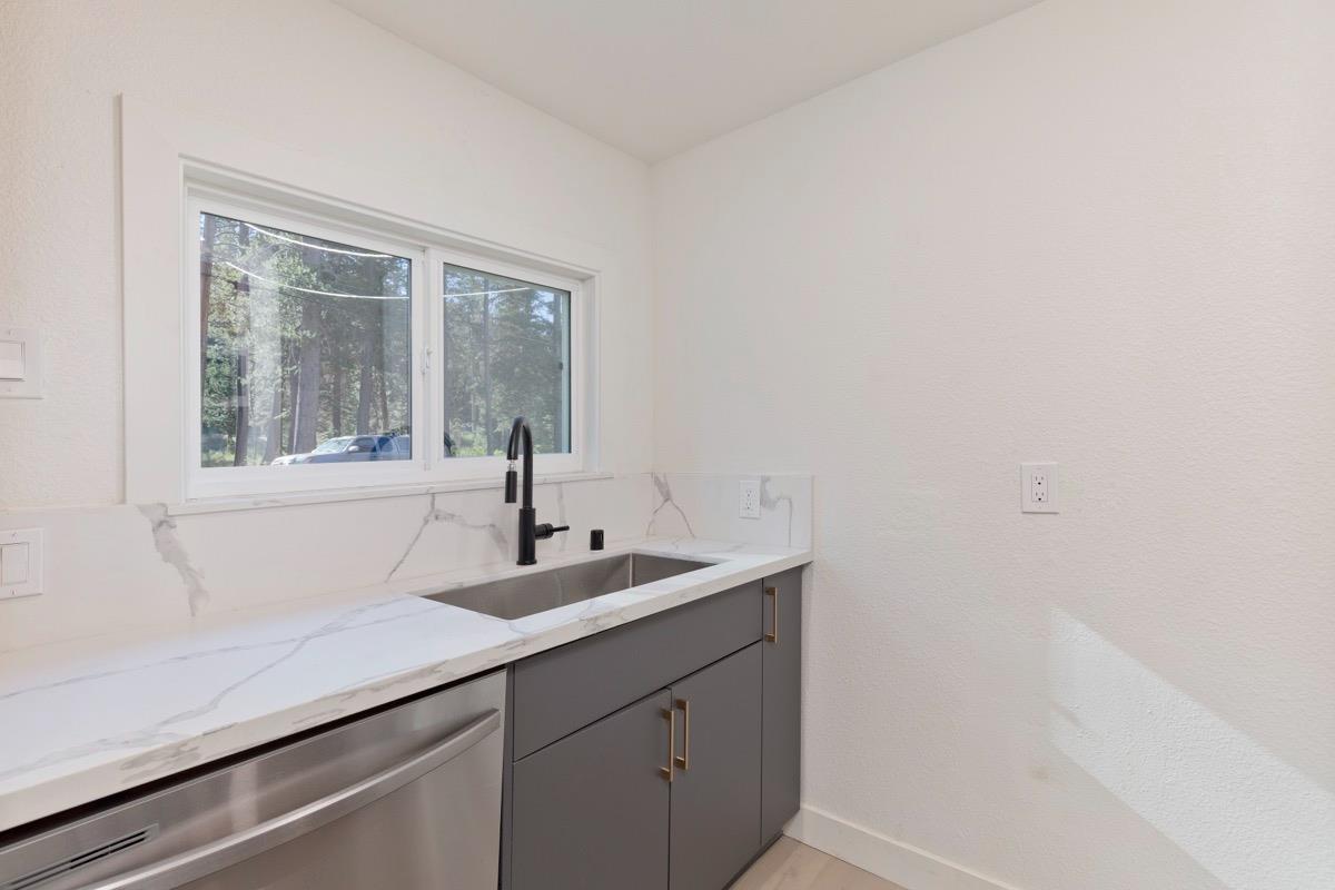 1666 Arapahoe Street