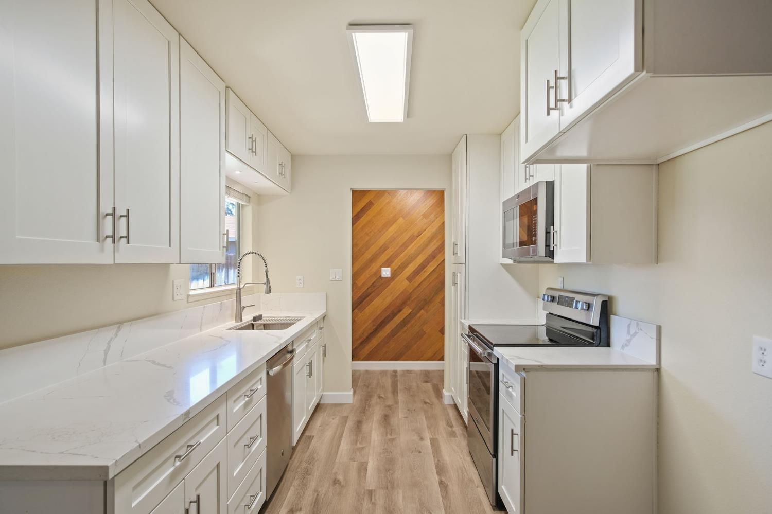 401 W Tuolumne Road