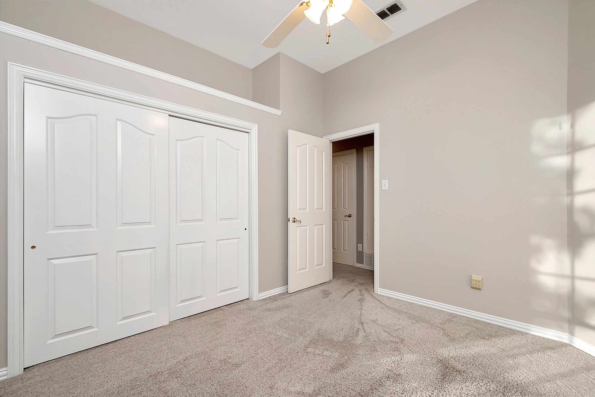 3532 Creekside Court